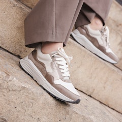 Social Media 0021 33000 3 531 Golden Gate Women EWI 6383 1