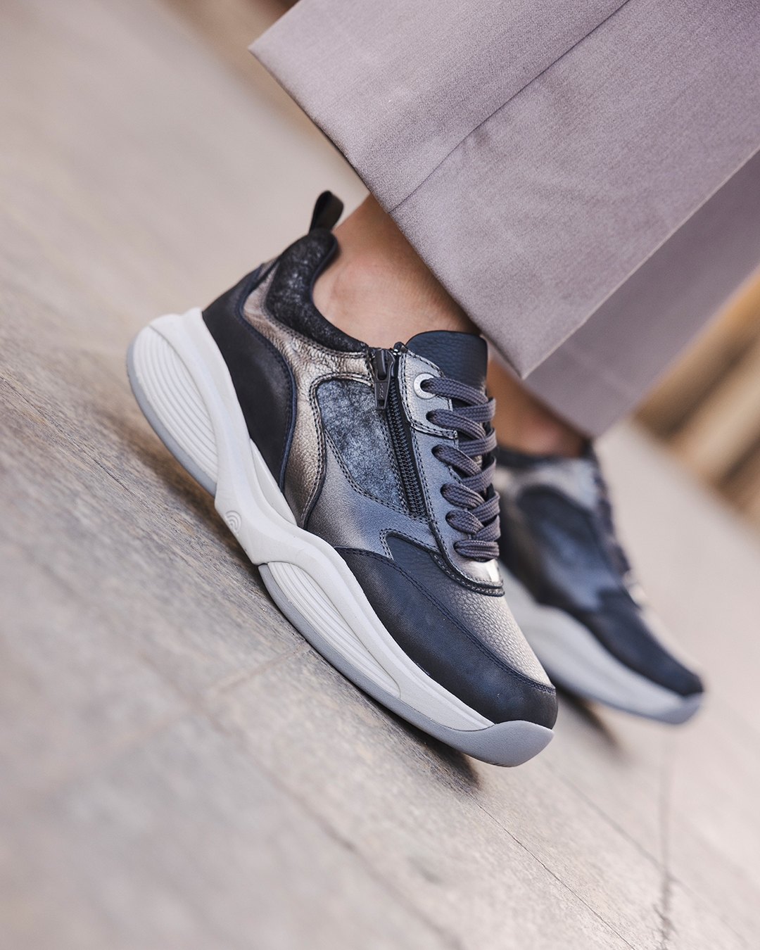 Social Media 0029 32004 3 219 SWX19 EWI 3650