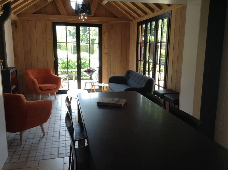 15894618 1085577071550751 7213350032188322583 n