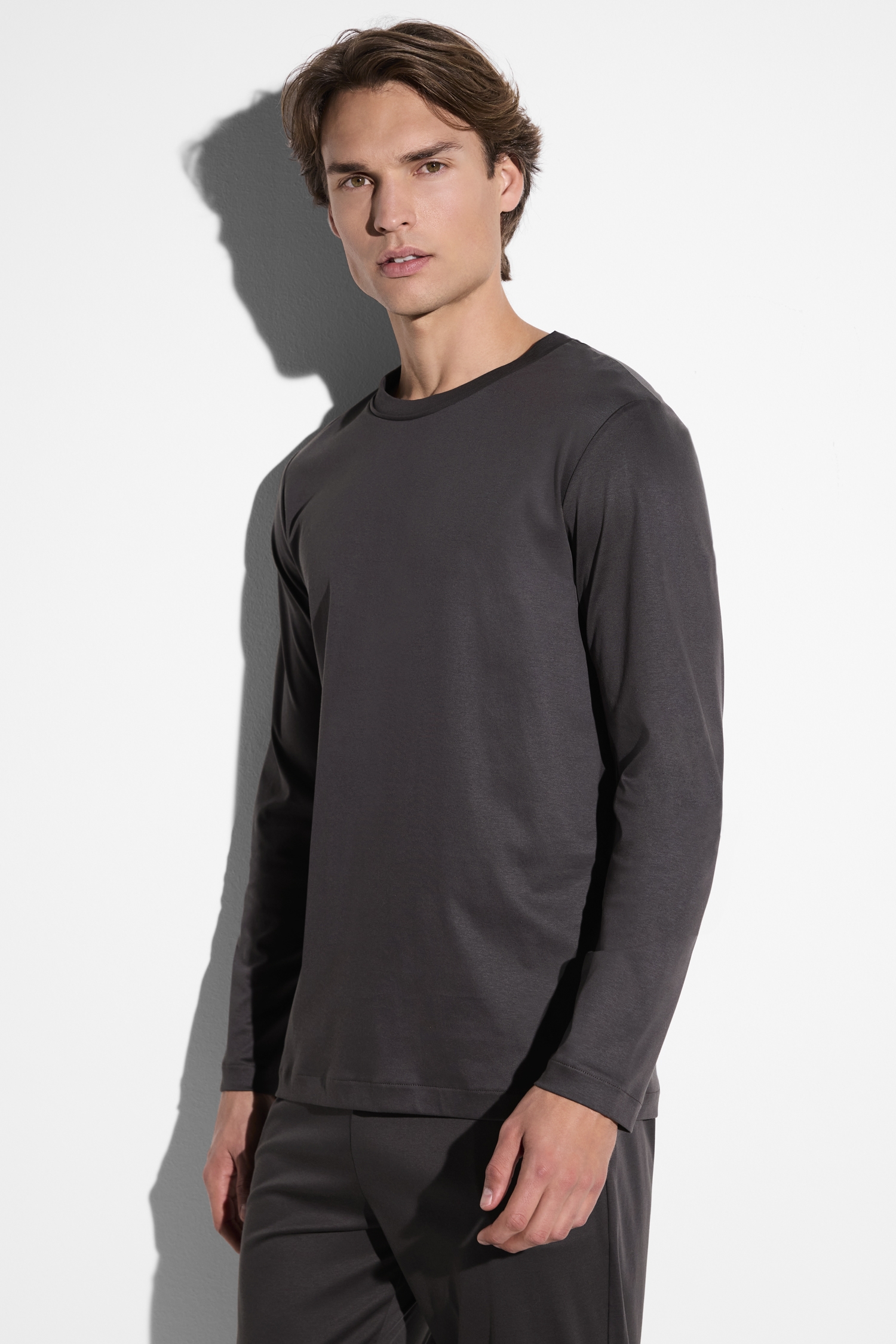 Zimmerli AW25 28643008 188 model front