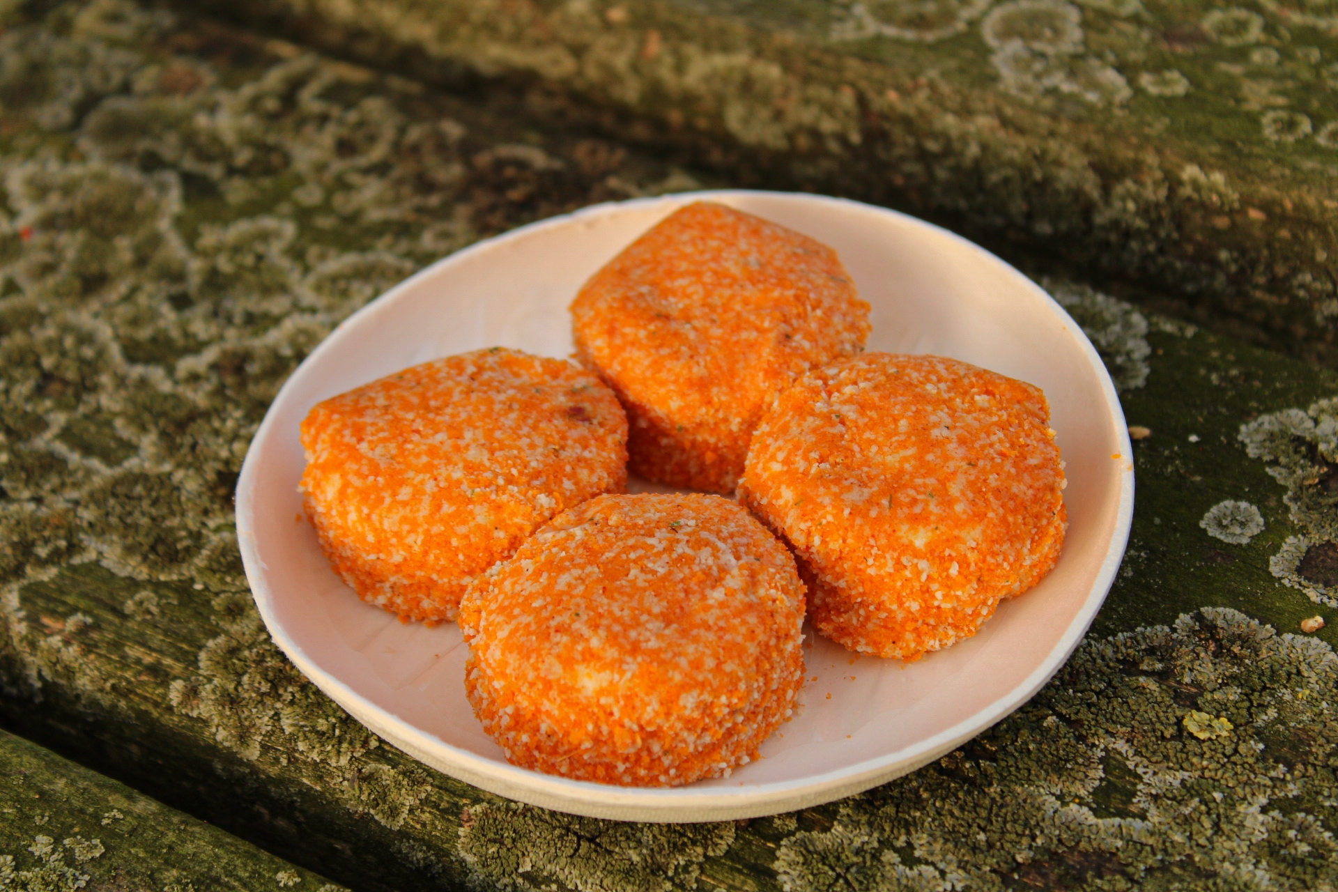 Gepaneerde geitenkaasjes