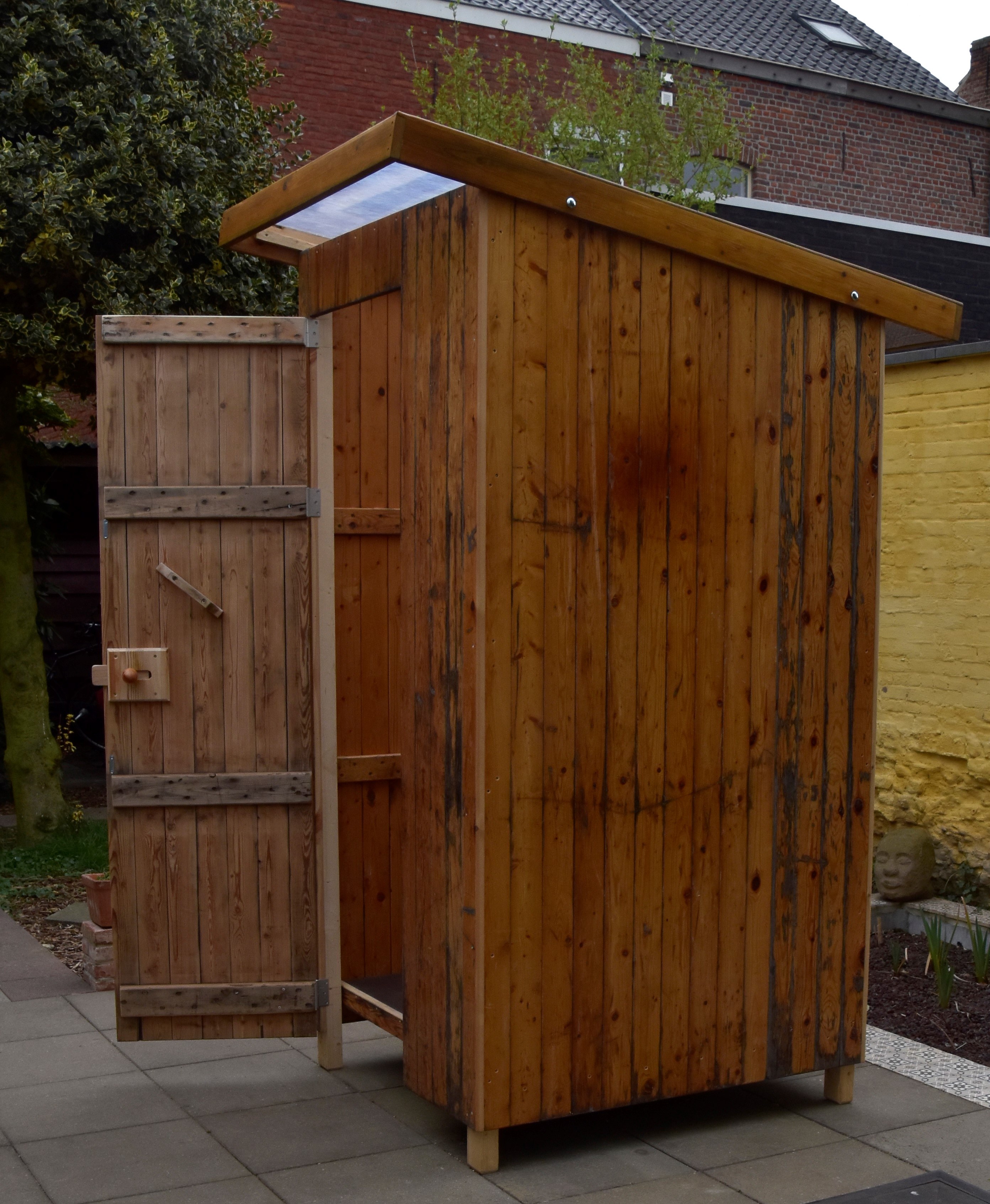 vrijstaande toiletkabine