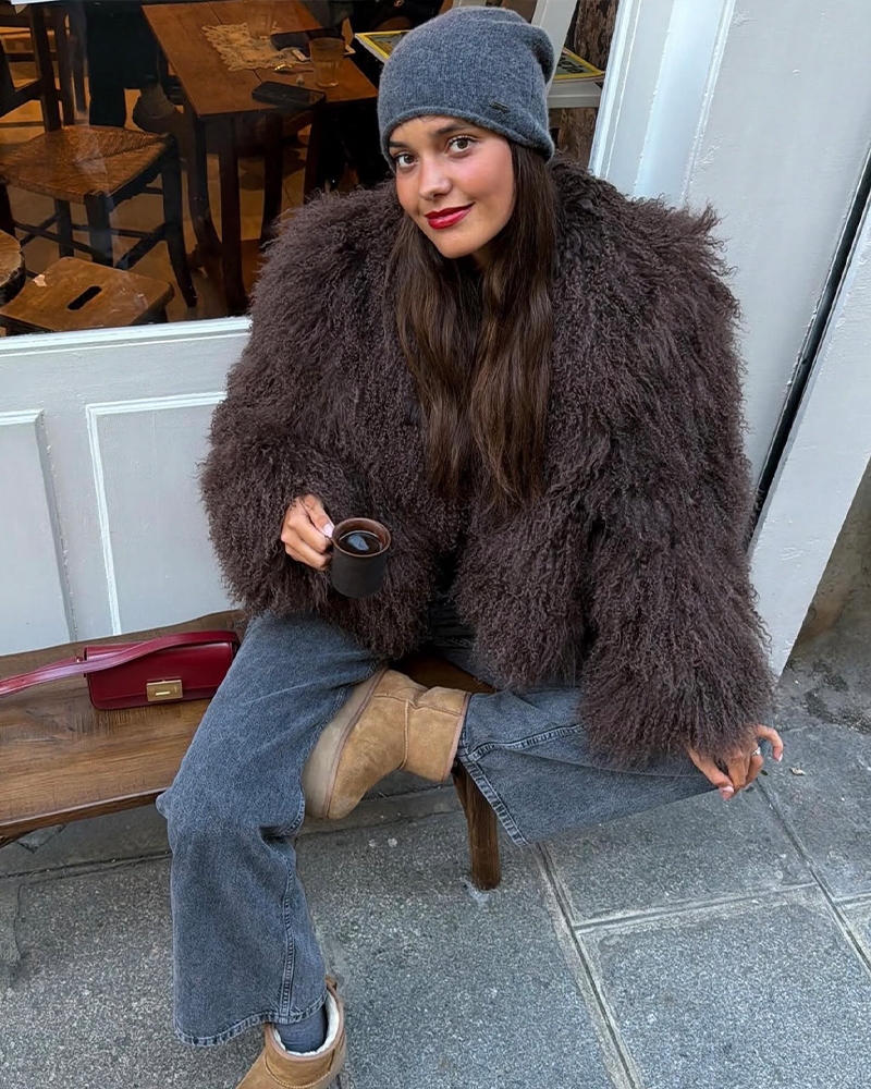 Worn by Marie Helene