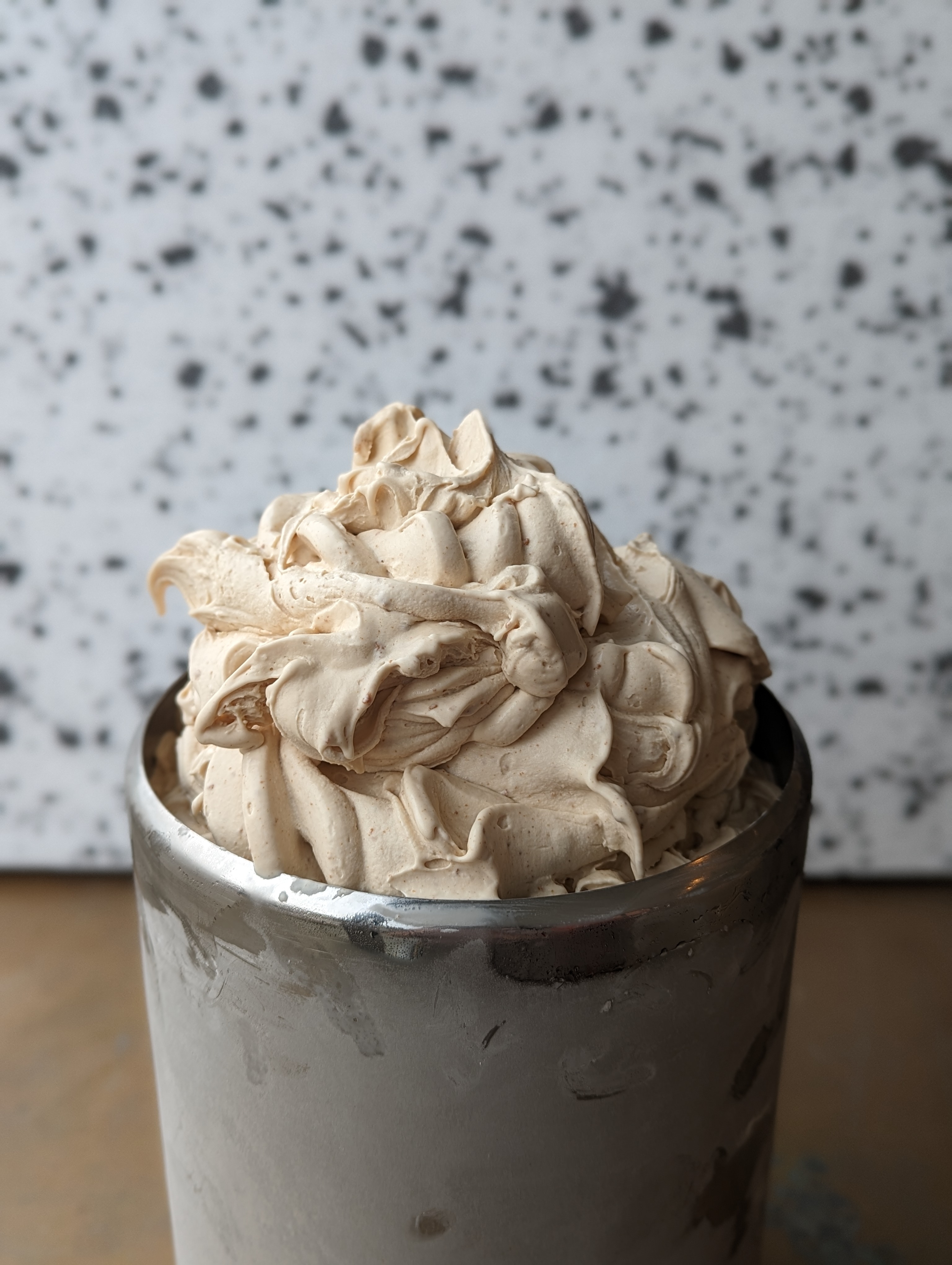 Foto van een van onze pozetti potten met ijs in