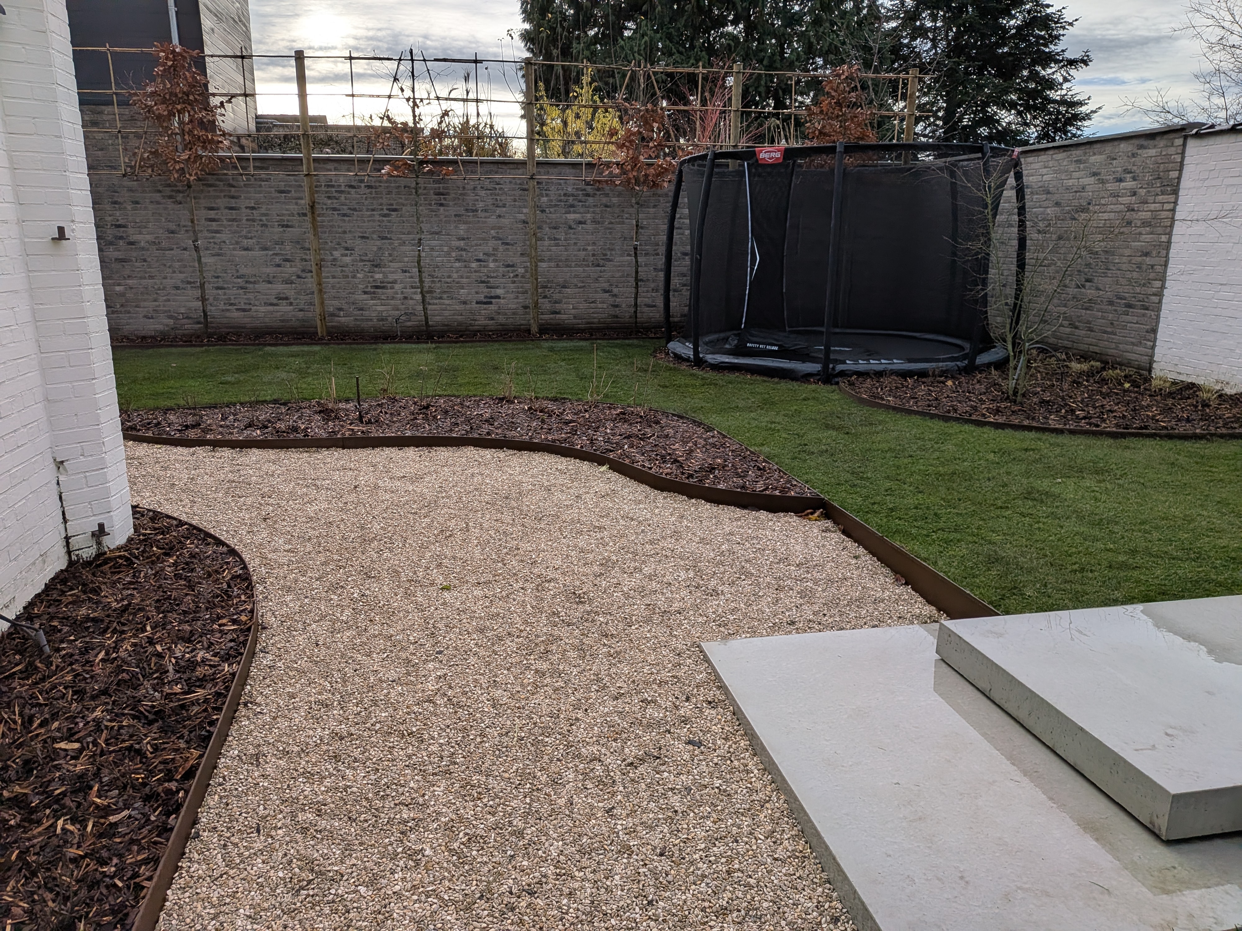 PXL 20251209 092516943